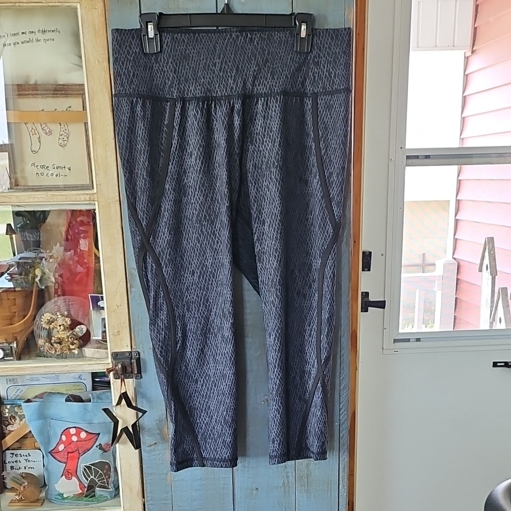 Livi Active 3/4 Length Workout Pants